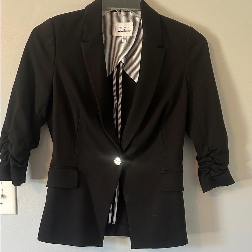 Jules & Leopold Black Women's Blazer